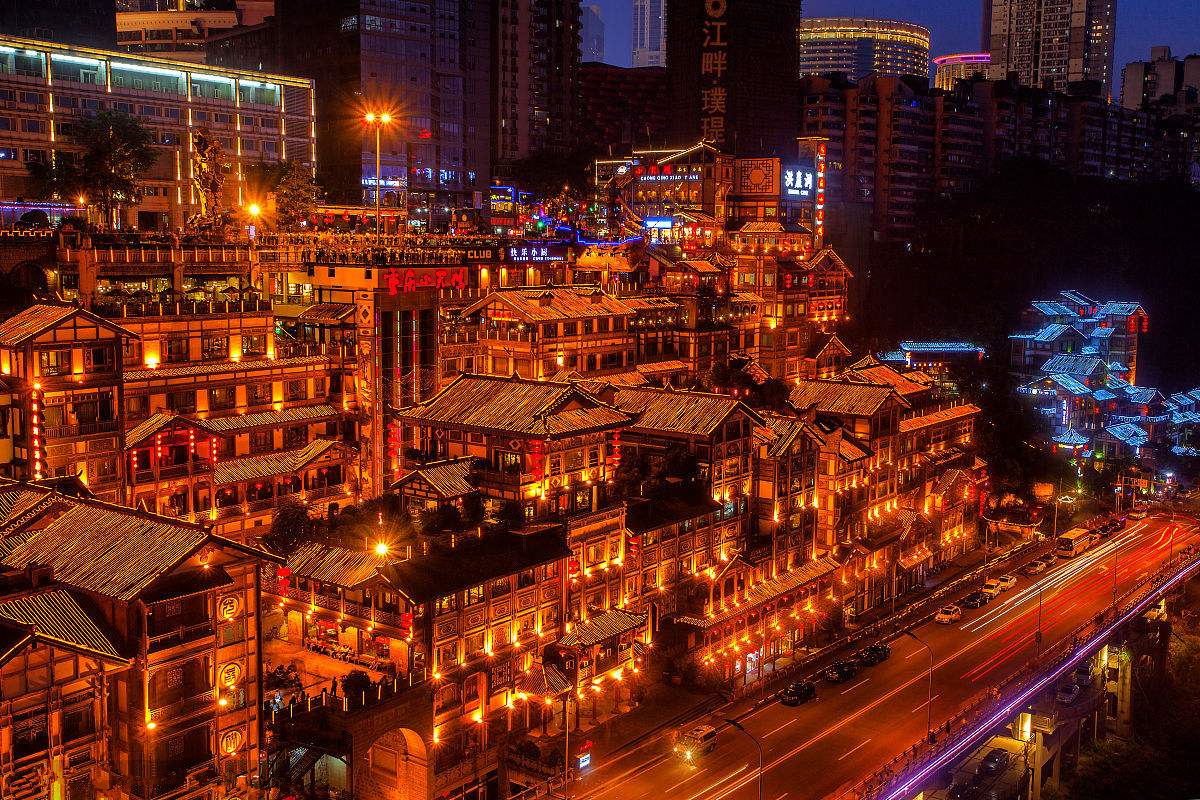 重庆巷弄深处探秘,巴适小店让人流连忘返